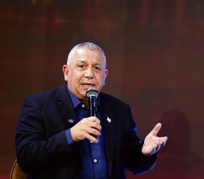 לא שולל ערבים וחרדים. איזנקוט ׀ צילום: אביגיל עוזי