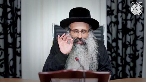 תלונה חדשה נגד הרב ממירון, והעדויות: שינו שם, התנתקו מהמשפחה – ועבדו בביתו
