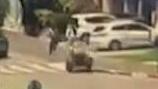 תיעוד מזעזע: טרקטורון עלה על המדרכה במוצקין - ודרס קשישות
