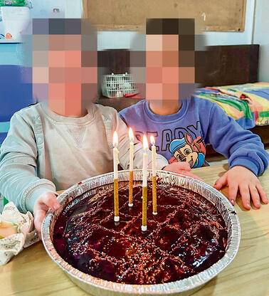 חוגגים יום הולדת במרכז החירום