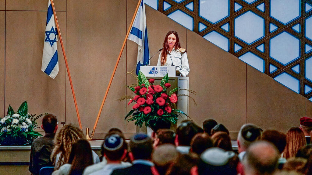 רחל באייר בגרמניה | צילומים: Nicolai Froundjian