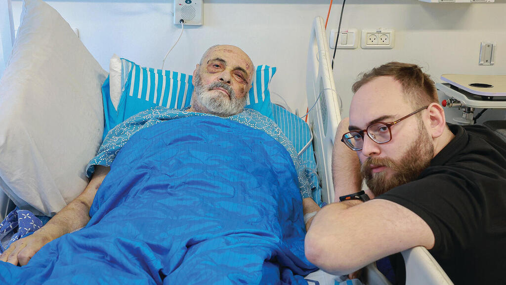 "המדינה צריכה לעשות סדר ברחובות". בוריס ובנו לאונרד (דנה קופל) "המדינה צריכה לעשות סדר ברחובות". בוריס ובנו לאונרד