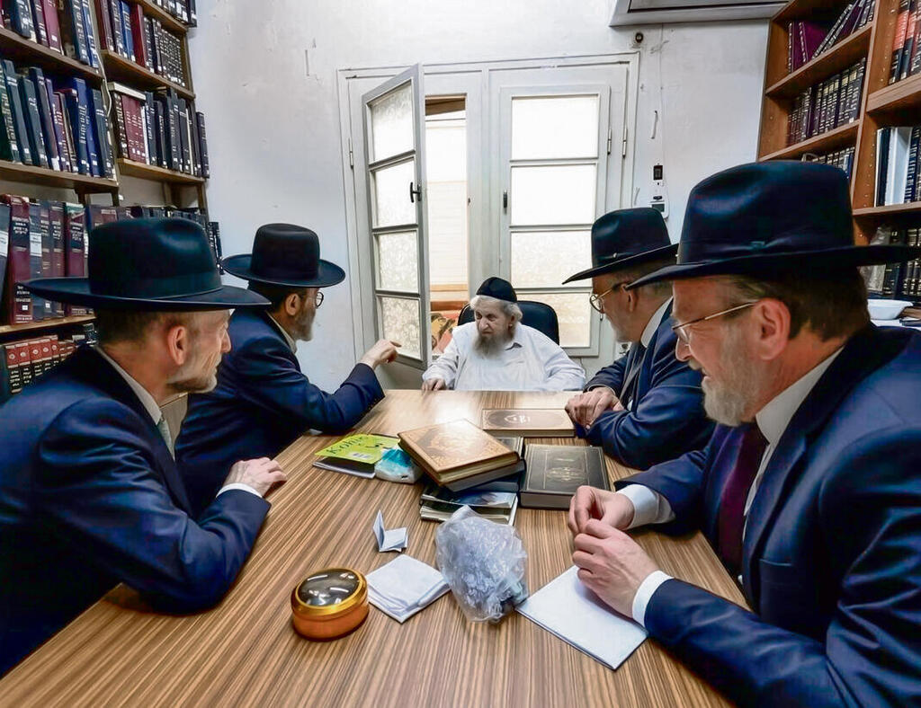 הרב לנדו עם הח"כים של דגל התורה. כתב האישום שניסח נגד נתניהו הוא בעצם כתב הגנה על נציגיו בכנסת (ללא) הרב לנדו עם הח"כים של דגל התורה. כתב האישום שניסח נגד נתניהו הוא בעצם כתב הגנה על נציגיו בכנסת