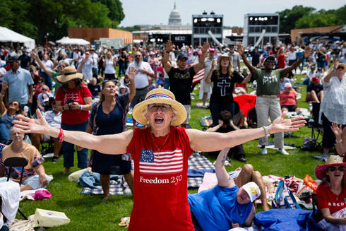 Christian nationalism celebrated at daylong prayer rally on Washington DC’s...