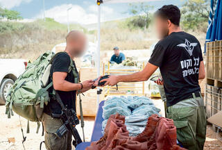 "קשה לתכנן קדימה את החיים, קשה לתת ודאות למשפחה, לעבודה או ללימודים". גיוס מילואים | צילום: דובר צה"ל