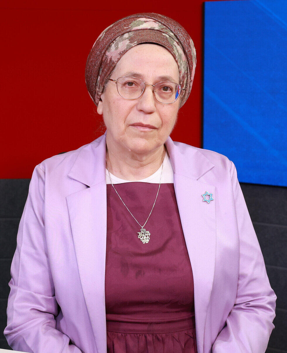 השרה אורית סטרוק באולפן ynet (דנה קופל) השרה אורית סטרוק באולפן ynet