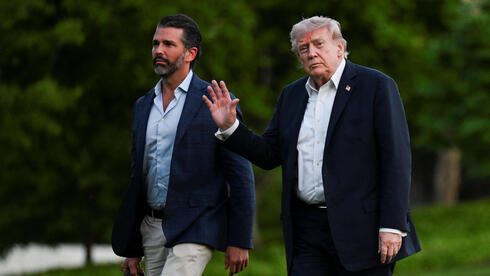 Война близится? Трамп не поехал на свадьбу сына из-за 