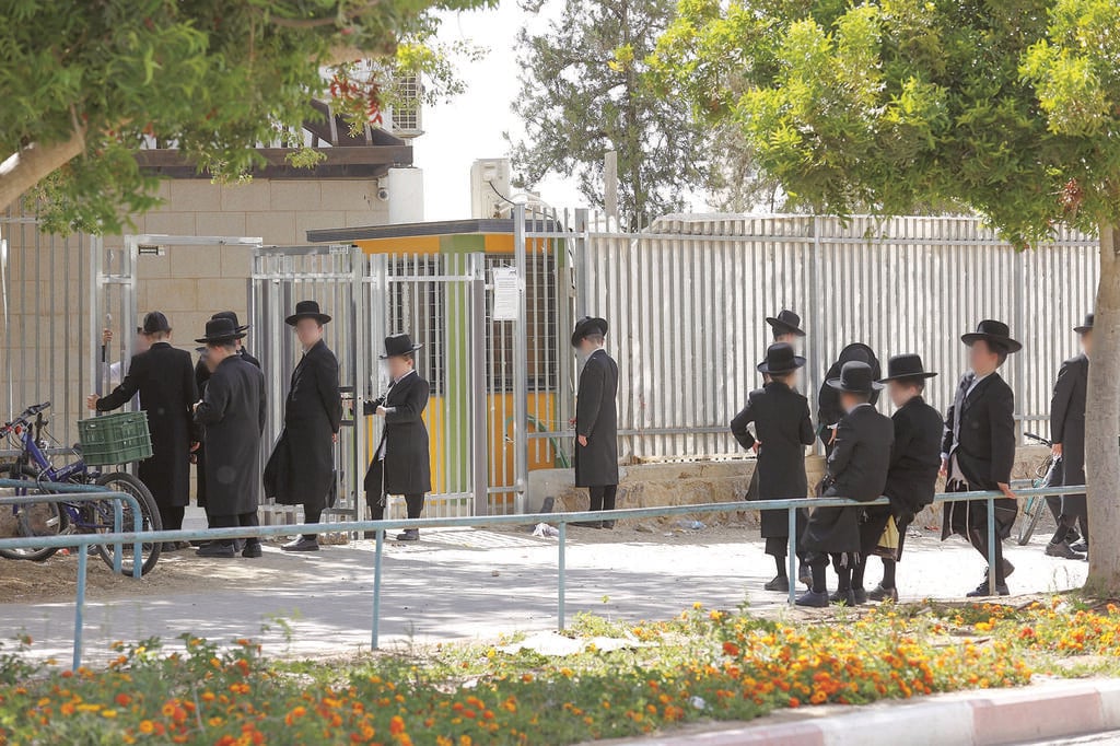 חרדים בערד (צילום: גדי קבלו) חרדים בערד