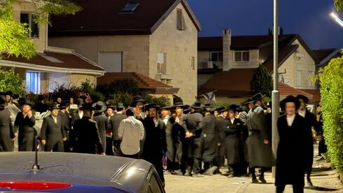 Riot at Solberg's Home: Police Car Was Present but Didn't Intervene, Officers Fled