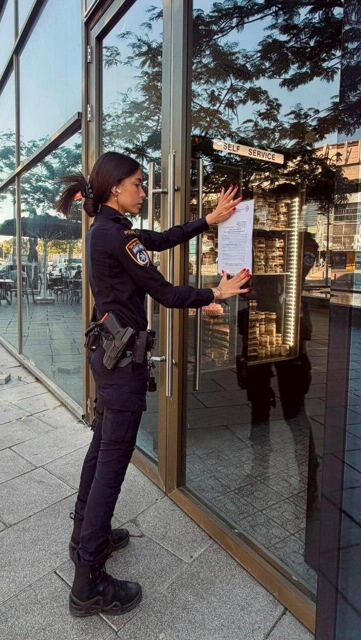 סגירת אבולעפיה בת"א (צילום: דוברות המשטרה ) סגירת אבולעפיה בת"א
