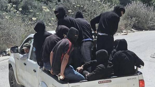 هل تتخيل جنديًا يطلق النار على يهودي؟": النقاش غير العادي مع رئيس الأركان