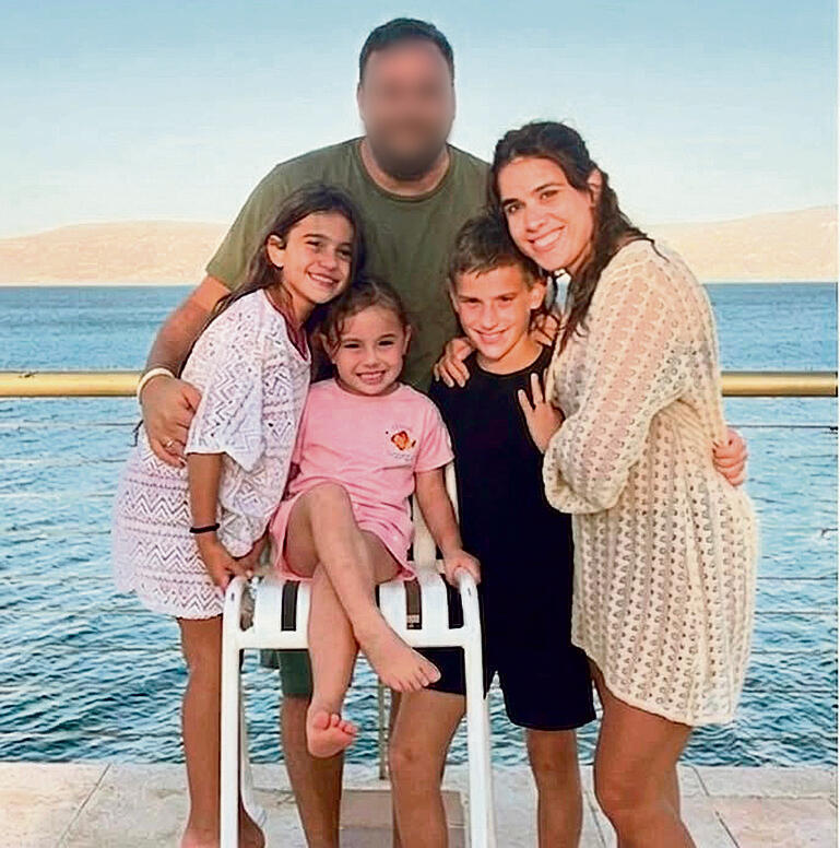 “הקושי, הלחץ, העצבים והכעס. זה לא נגמר”. משפחת תורג'מן (באישור גל גנות) “הקושי, הלחץ, העצבים והכעס. זה לא נגמר”. משפחת תורג'מן