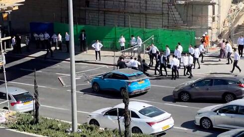 "רק" דוח תנועה: חרדים ניסו לחסום כביש בירושלים בגלל דיווח שג