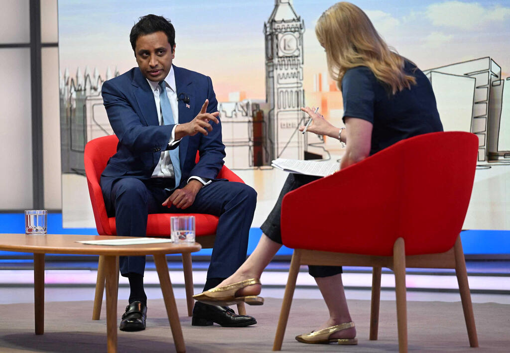 זיא יוסוף בכיר במפלגת Reforn UK  בריטניה בריאיון ל-BBC