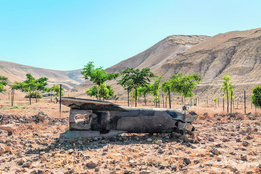 הטיל האיראני שנחת ביו"ש ביום שני השבוע (צילום: Ilia Yefimovich/AFP) הטיל האיראני שנחת ביו"ש ביום שני השבוע