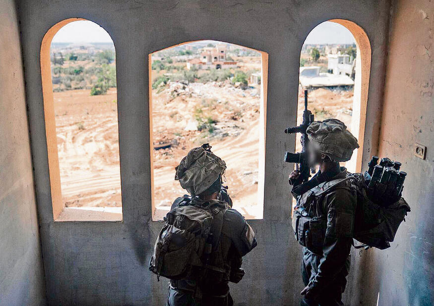 לוחמי צה"ל ברצועה. אזור חיץ משמעותי בין העוטף לבין שאריות עזה שבשליטת חמאס | צילום: דובר צה"ל לוחמי צה"ל ברצועה. אזור חיץ משמעותי בין העוטף לבין שאריות עזה שבשליטת חמאס | צילום: דובר צה"ל