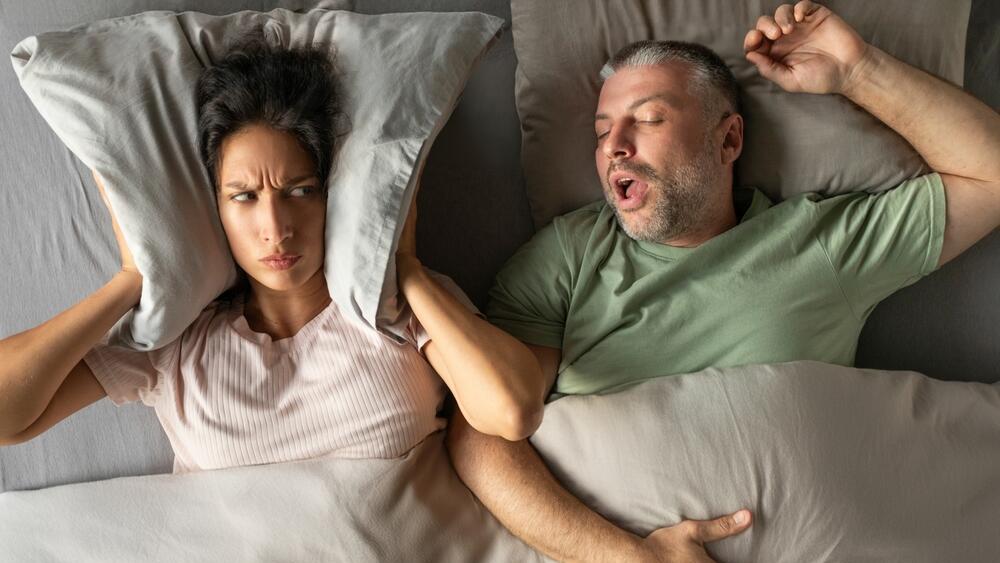 מטרד במערכות יחסים. נחירות (צילום: shutterstock) נחירות