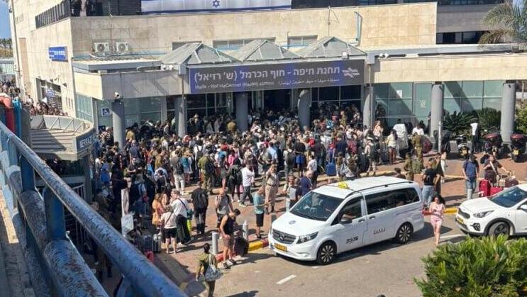 העומסים ברכבת חוף הכרמל בחיפה