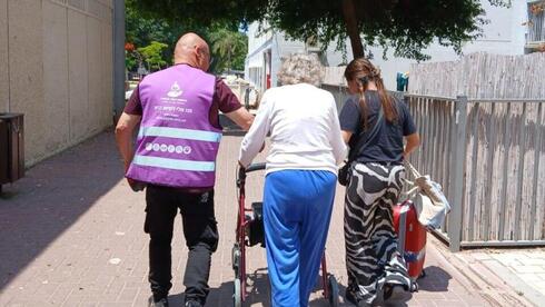 חתימת כ”ץ מתעכבת – קשישים ונכים עדיין ללא מיגון: „חשופים למצבים מסכני חיים”