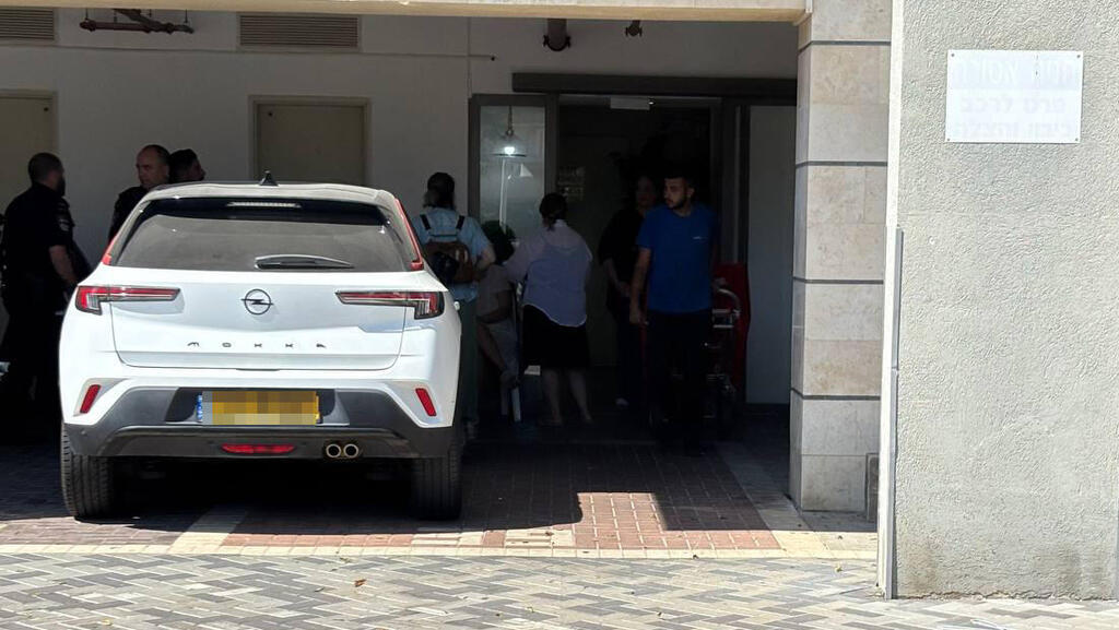 זירת הרצח ברחובות (צילום: מאיר תורג'מן) הזירה ברחובות