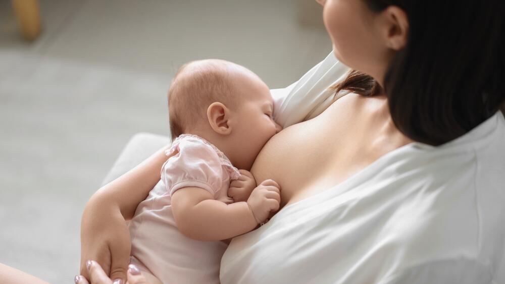בזמן ההנקה הדרישות עולות (צילום: shutterstock) הנקה