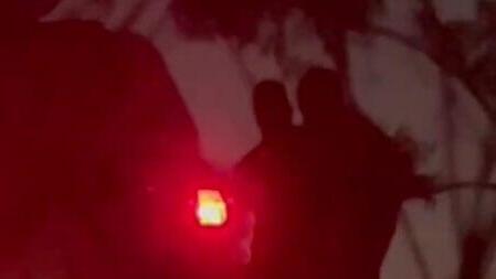 שני שוטרים תועדו מקיימים יחסי מין ליד ניידת; המשטרה: הנושא בבדיקה
