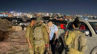 העברת החייל לידי המנהל האזרחי