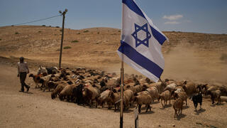 אוהלים נהרסו בבקעת הירדן, התושבים עתרו לבג"ץ: "בא מתנחל עם דחפור - ודרס"