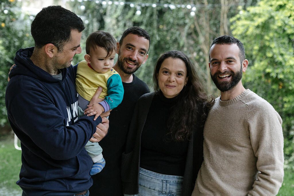 מימין: נמרוד גורנשטיין, שלי (פונדקאית), אדם רינגל, ירמי הפונדקון ואמיר