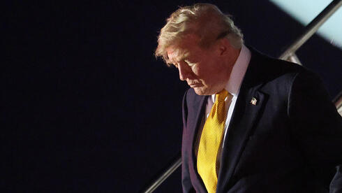 The American president is frustrated by the rigidity and slowness with which the regime in Tehran is proceeding toward setting the terms for ending the war. Against the backdrop of the U.S. midterm elections and the announcement of the Nobel laureates, Trump is pursuing a military approach aimed at encouraging the Iranians to reach an outcome