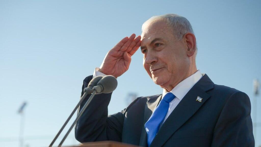 נתניהו. ישראלים חוששים משחיקת אופייה הדמוקרטי של המדינה (צילום: מעיין טואף, לע״מ) ראש הממשלה נתניהו בטקס סיום קורס טיס 192