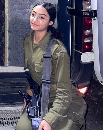 שיר ביטון ז"ל, גל-הד, יד לבנים