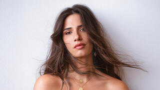 חן אמסלם (צילום: שי כהן ארבל, סגנון: גבע ורגב חזן) חן אמסלם