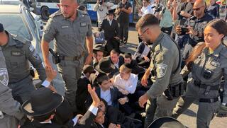 כביש 4 נחסם – בגלל הפגנה למען עריקים במחלף גהה