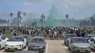 טירוף ירוק: 2,000 אוהדים חגגו את אימון הפתיחה של מכבי חיפה | צפו