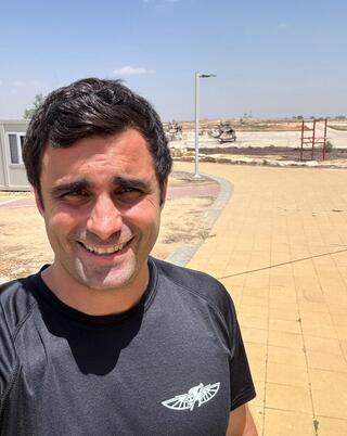 דניאל אלוש ז"ל, גל-הד, יד לבנים