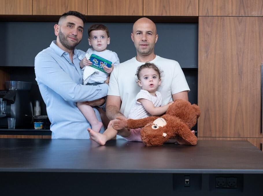 משפחת וולף חצבאני - על הספה