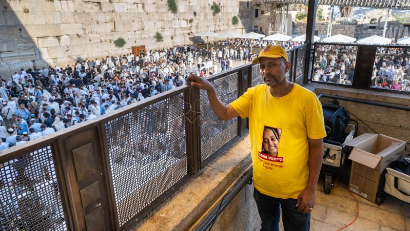 "כשאני רואה ילדה בגיל שלה, אני עדיין מחפש אותה" (צילום: אוריאל אבן ספיר) טספיה קסאו