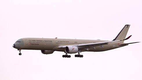 24 hours without landing: Qantas jet completes marathon test flight