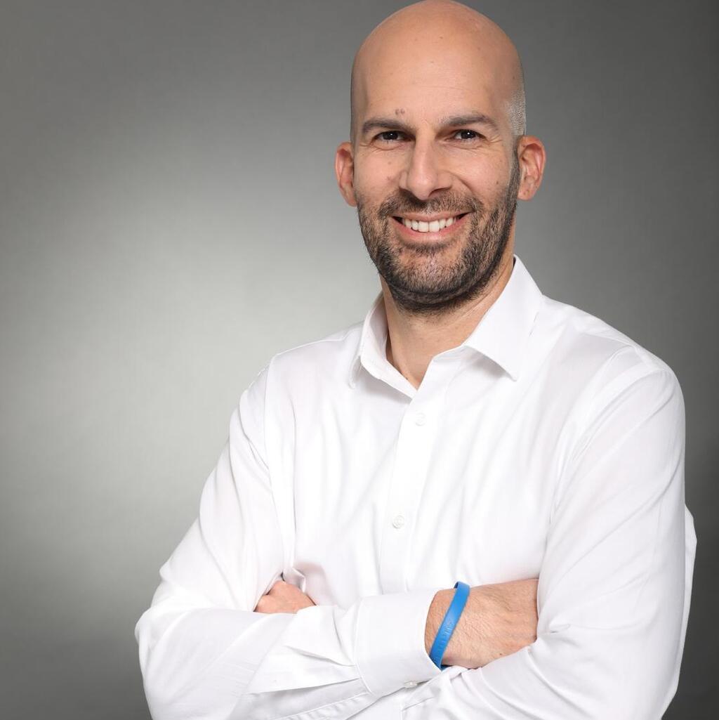 טל גבע, סמנכ״ל לקוחות ושירות אמישראגז Energy (יח"צ בראבו) בראבו מצטייניםנ