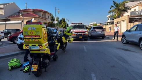 פעוטה טבעה בבריכה בבית פרטי באשקלון, מצבה אנוש