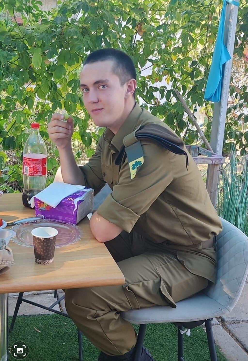 ליאור עזיזוב ז"ל (באדיבות המשפחה)