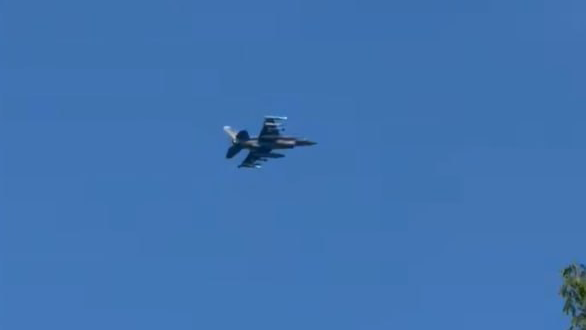 מטוסים אזרחיים התקרבו למועדון הגולף של טראמפ – מטוסי F-16 הוזנקו | תיעוד