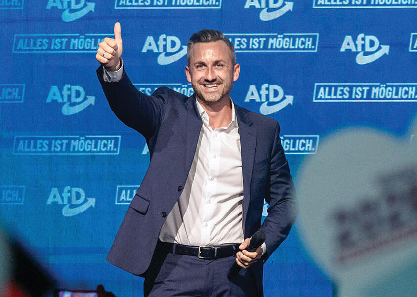 "הכל למען גרמניה". זיגמונד (Jens Schlueter, Getty Images) "הכל למען גרמניה". זיגמונד