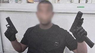 בן 17 יואשם בניסיון לרצוח את דודו במספרה – ובירי למוות בספר | תיעוד