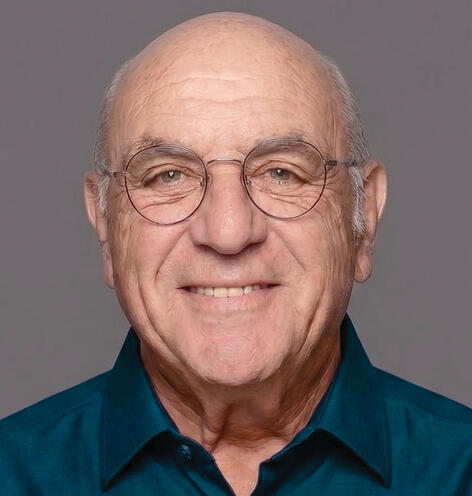 "האתגר הוא לפתח מיומנויות של גלישה בטוחה". פרופ' יוסי הראל־פיש (צילום: בלינה ישראל, מכון ברוקדייל) פרופ' יוסי הראל־פיש