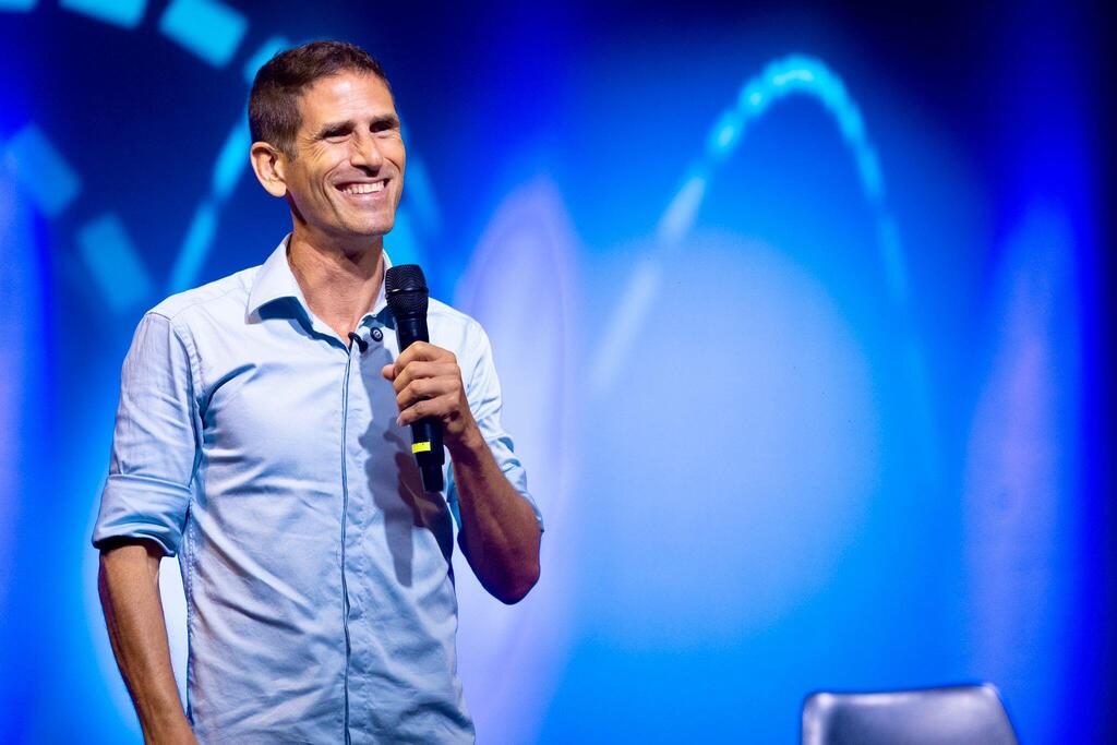 ''הסיכוי שתשנה משהו מהאופן שבו האדם חי ותצליח לשפר אותו זניח'' (תמונה: אלון וקנין) אלון גונן