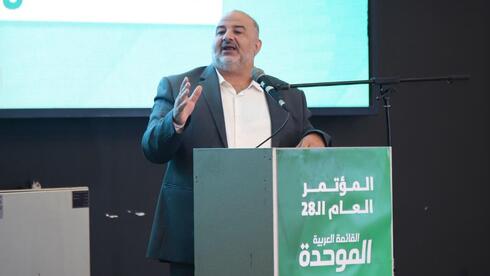 מנסור עבאס: "מדינת פלסטין קיימת ועומדת. רוצים שישראל וארה"ב יכירו בה"