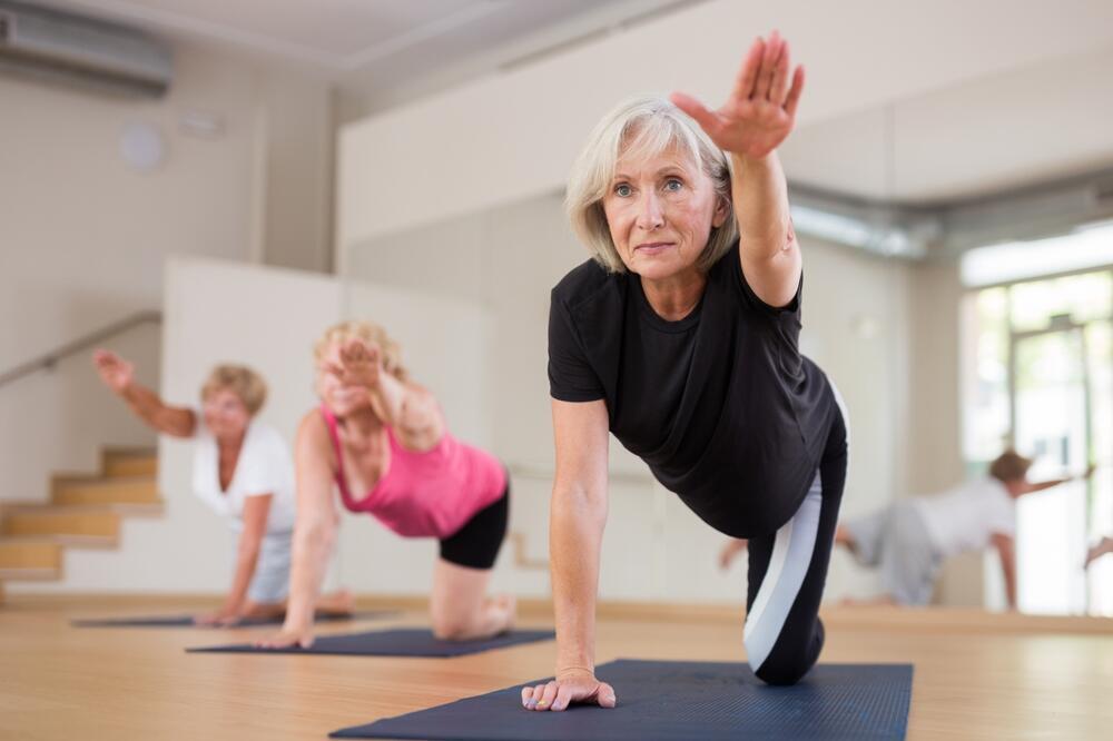 אבל אף פעם לא מאוחר מדי להתחיל (תמונה: Shutterstock/BearFotos) גב כואב