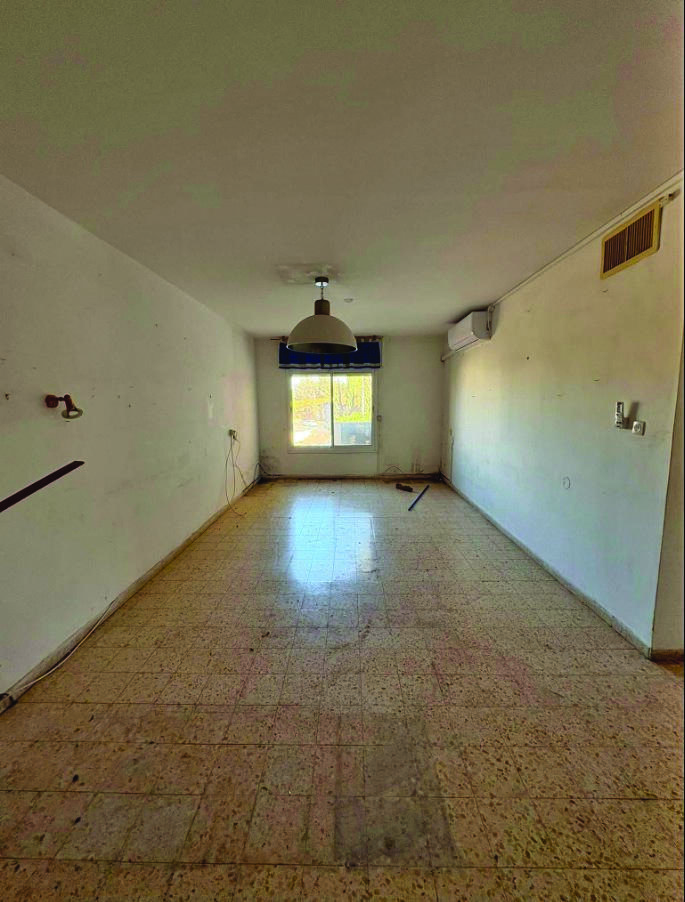כשהבית ריק. ארבעה קירות שאצרו כל כך הרבה זיכרונות